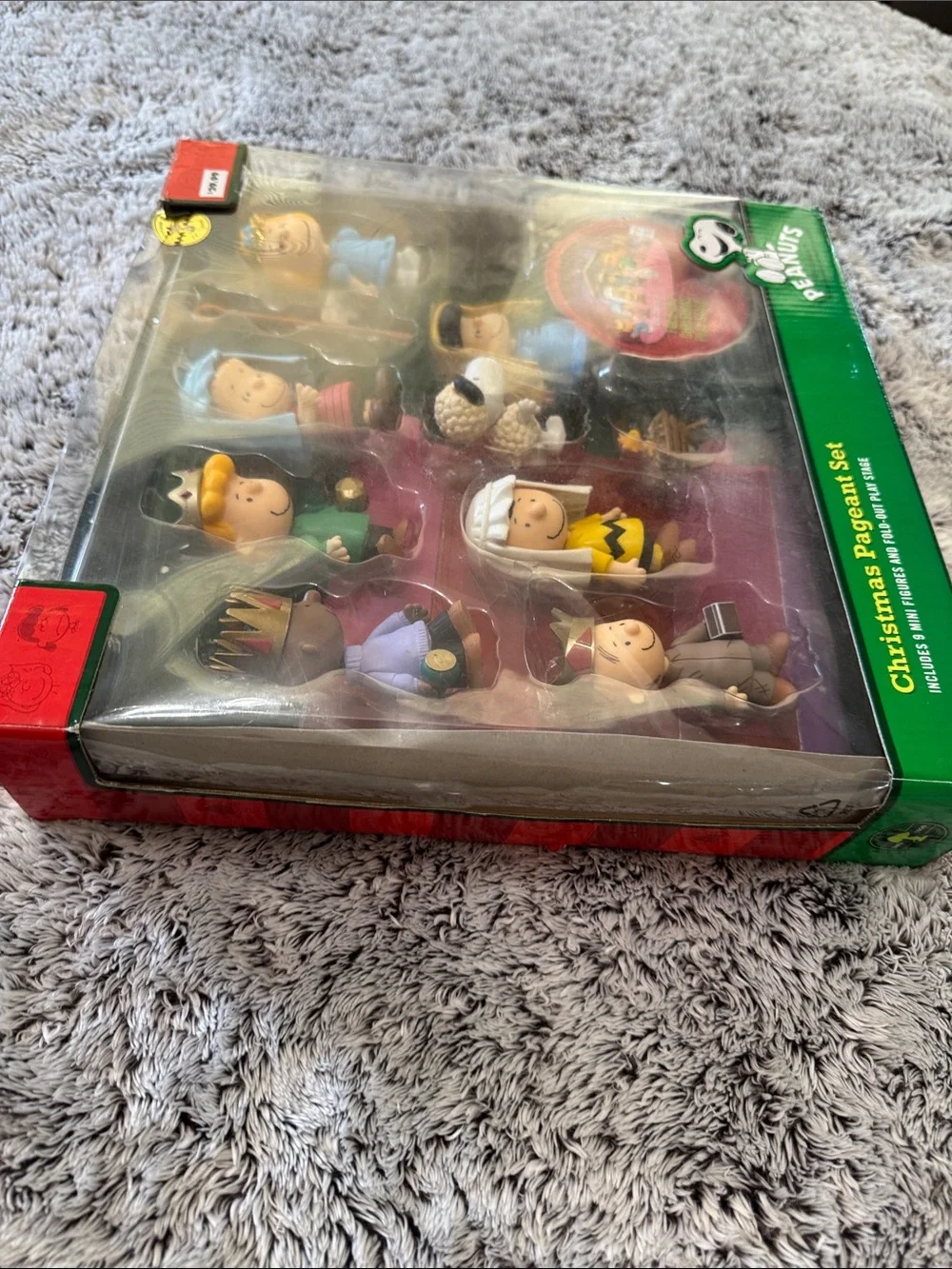 Peanuts Mini Figure Nativity Set CHRISTMAS PLAY 2010 Pageant Fold-Out Stage Box